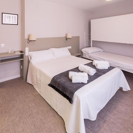 Pension Venecia Pinto Bagian luar foto
