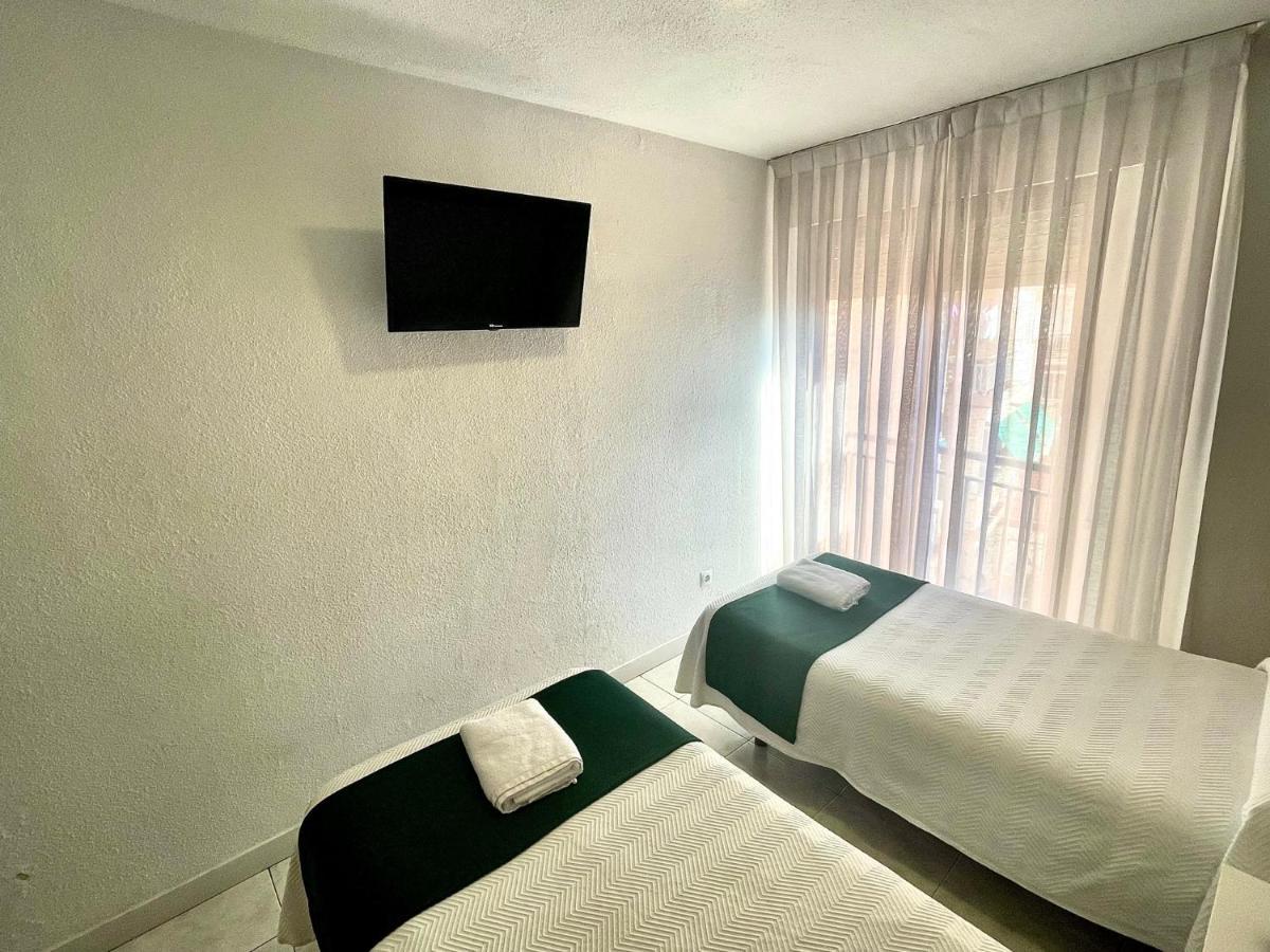 Pension Venecia Pinto Bagian luar foto