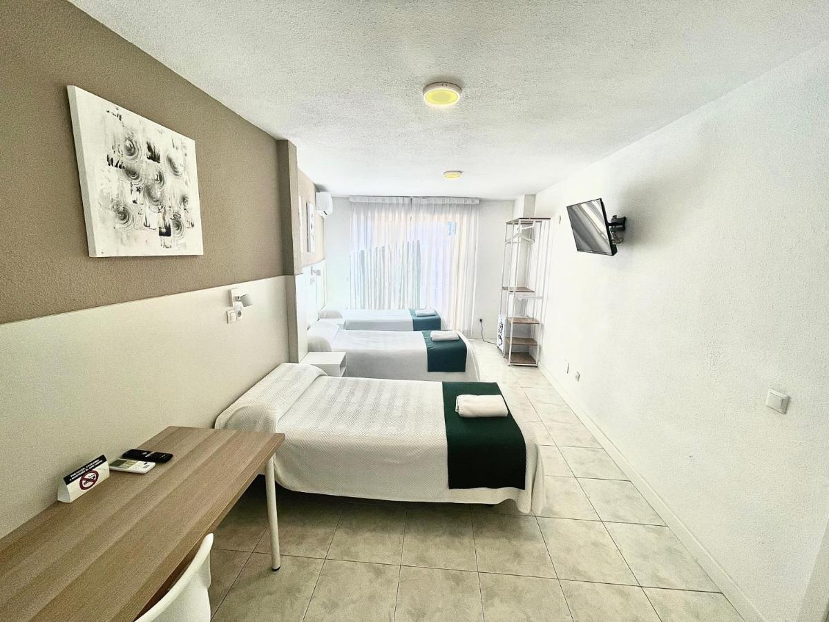Pension Venecia Pinto Bagian luar foto