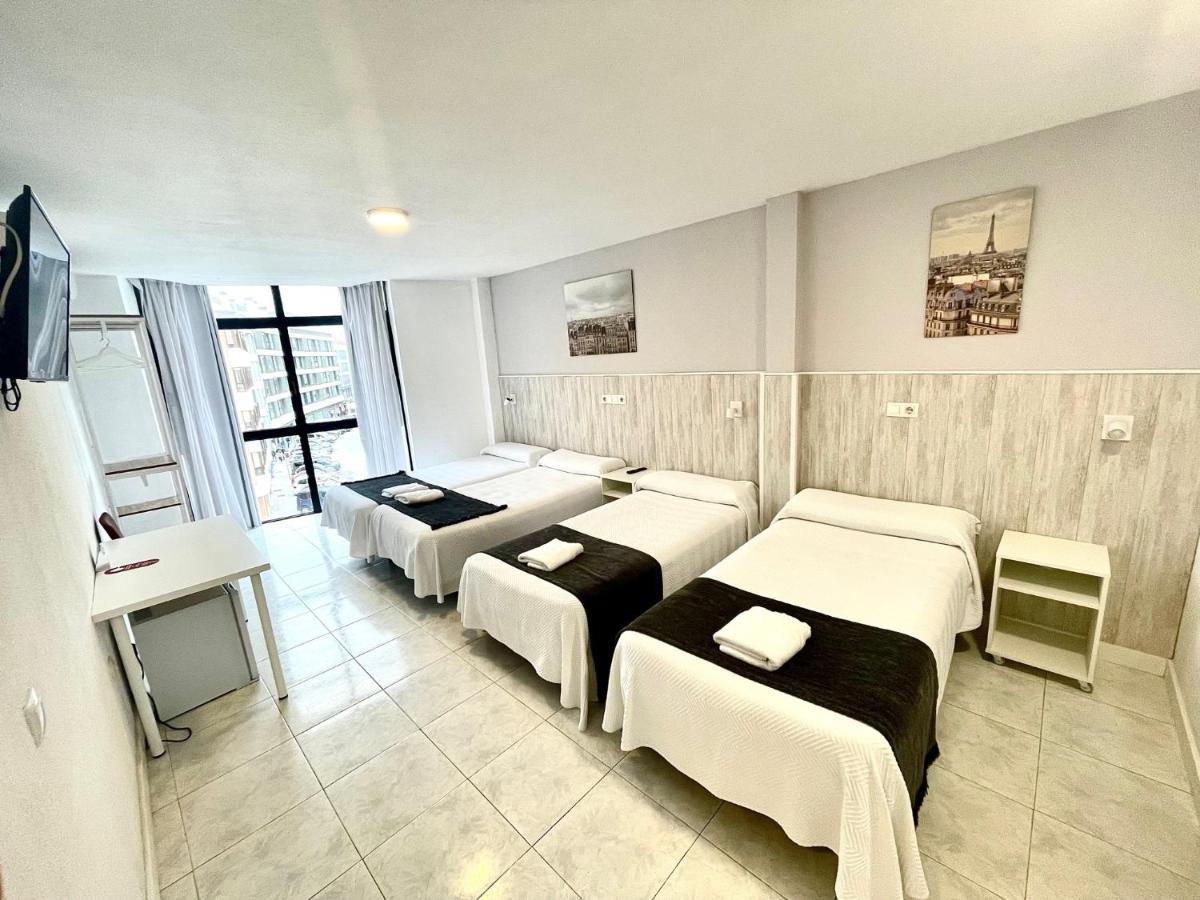Pension Venecia Pinto Bagian luar foto