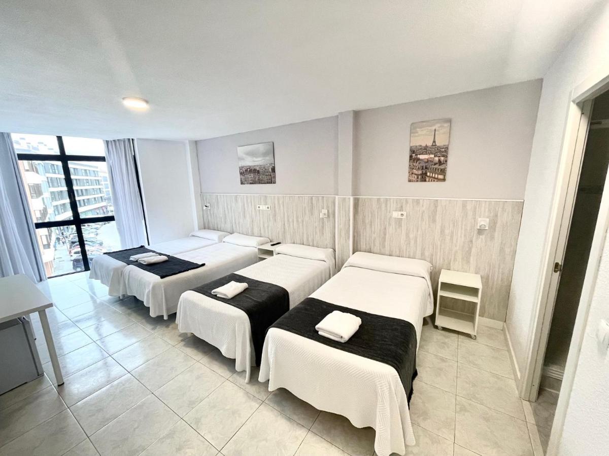 Pension Venecia Pinto Bagian luar foto