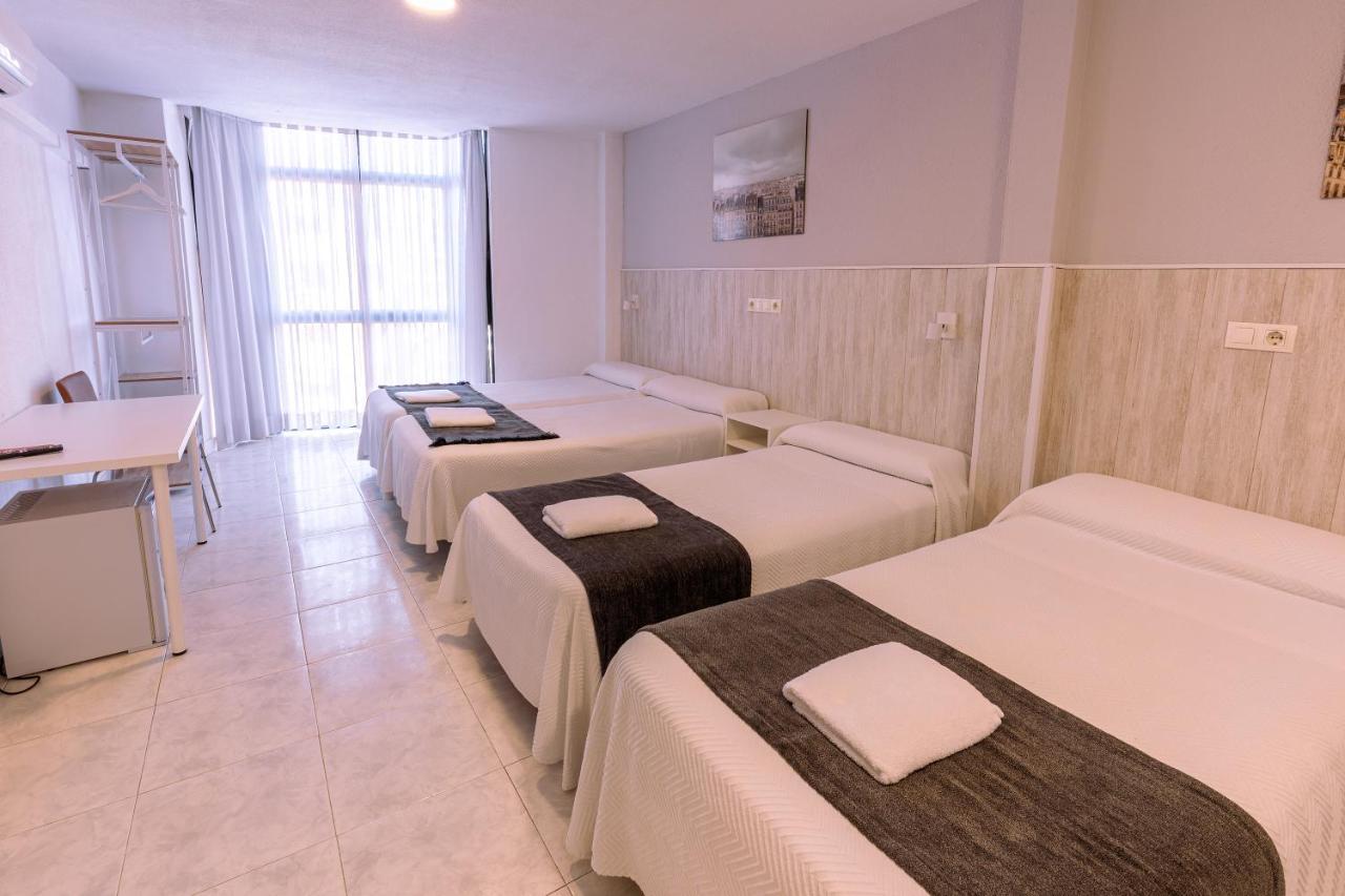 Pension Venecia Pinto Bagian luar foto