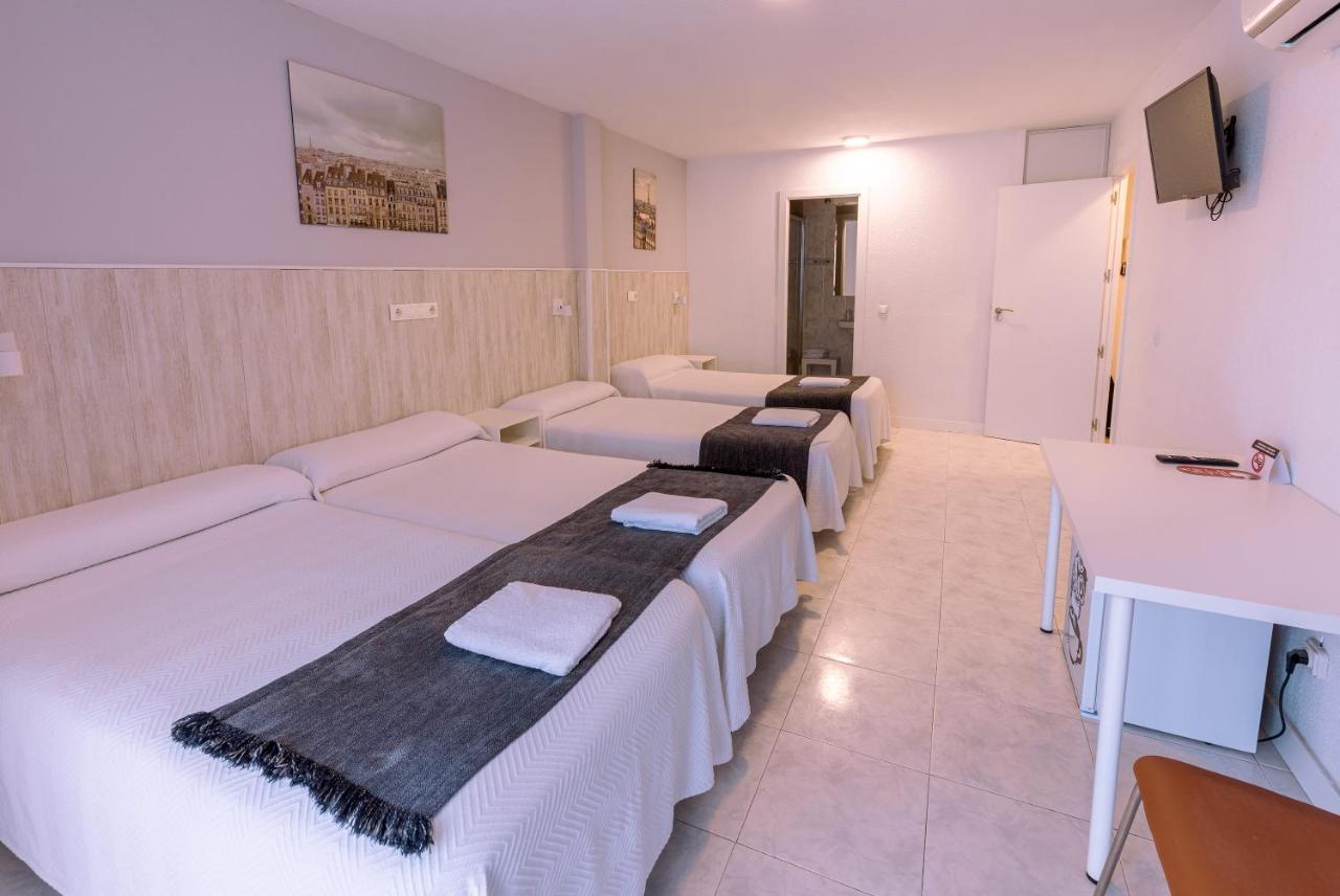 Pension Venecia Pinto Bagian luar foto
