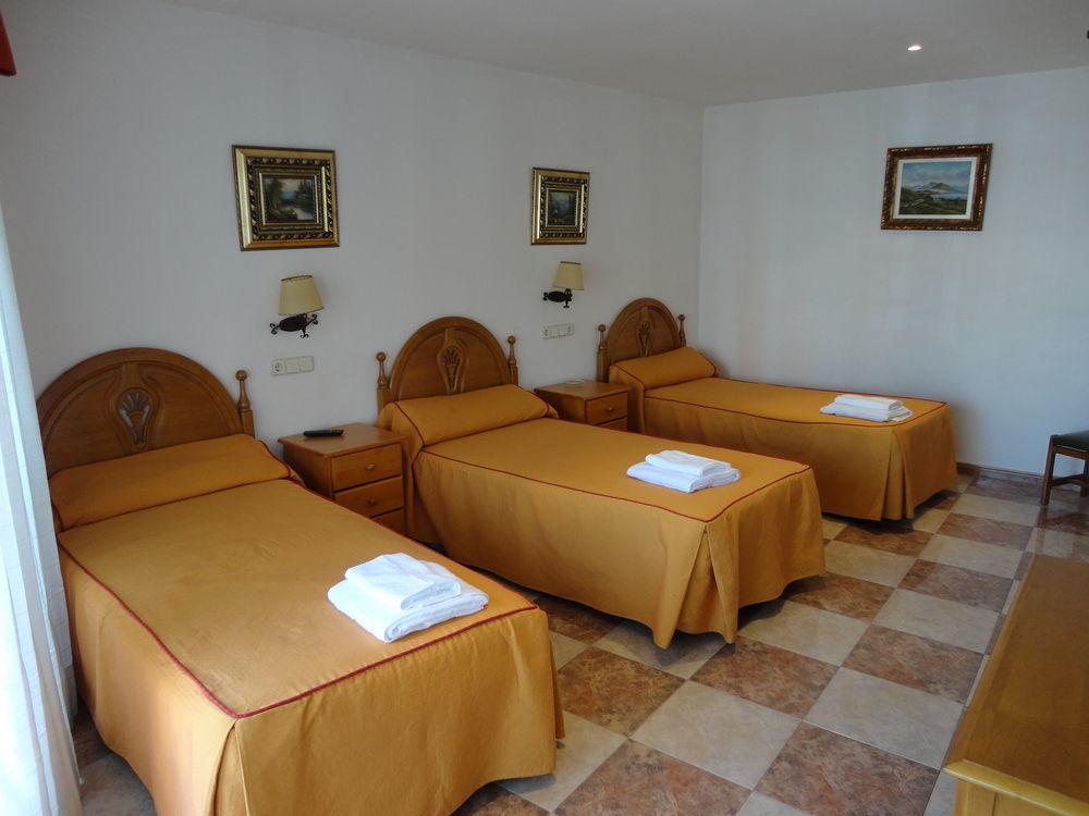 Pension Venecia Pinto Bagian luar foto